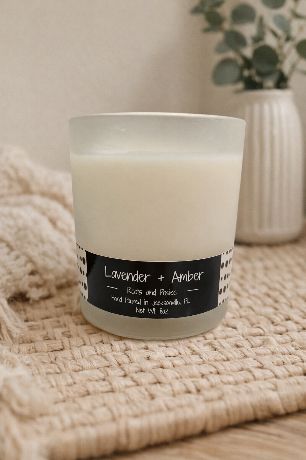 Lavender & Amber Candle for a Warm, Relaxing Atmosphere